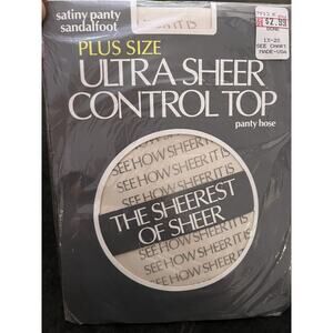 QUEEN SIZE Vintage Bone Ultra Sheer Nylon PANTYHOSE Size 1X-2X 5’8”, 210lbs NOS